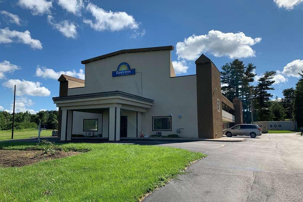 Mid Ohio Inn Bellville Exterior photo